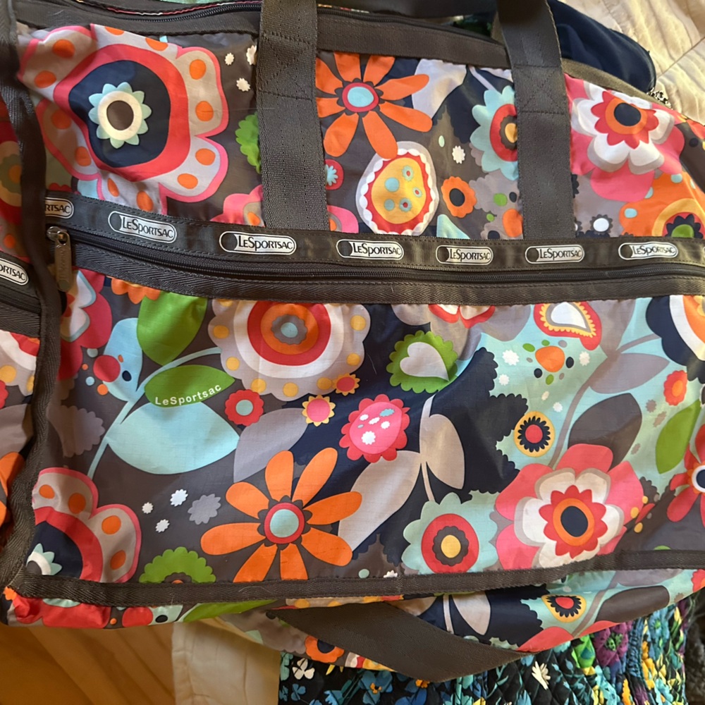 Le Sportsac Weekender